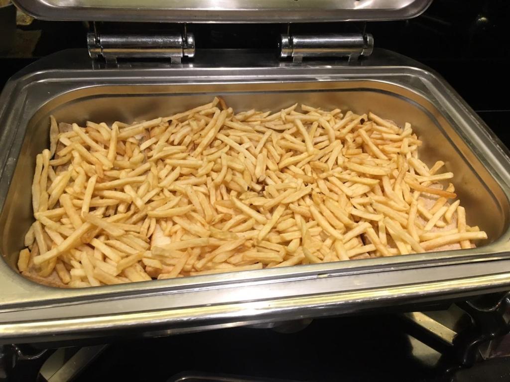 طعام و مشروبات