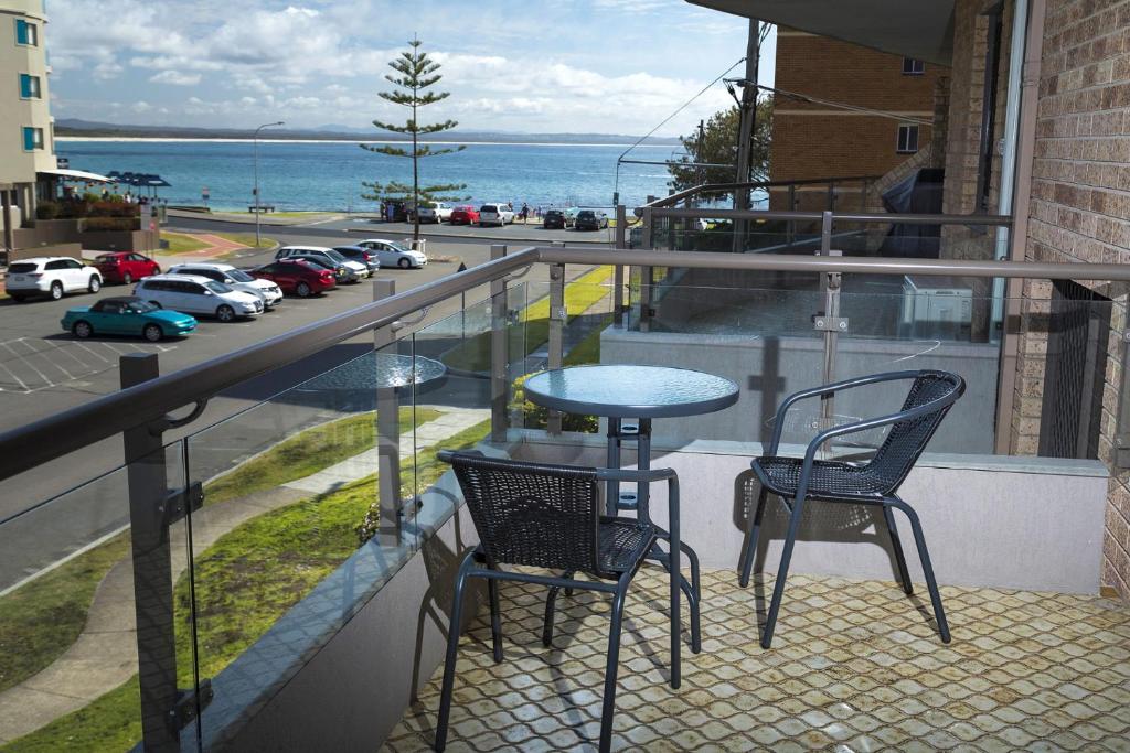 Breakers 3 - linen not included, Forster