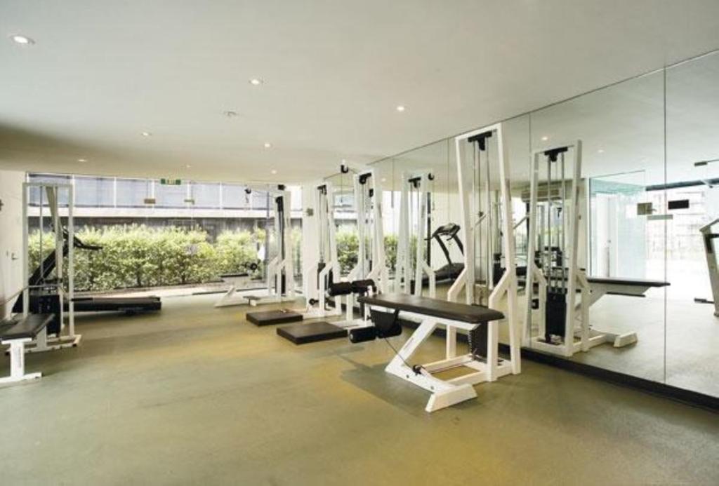 ReadySet Apartments at City Tower photo