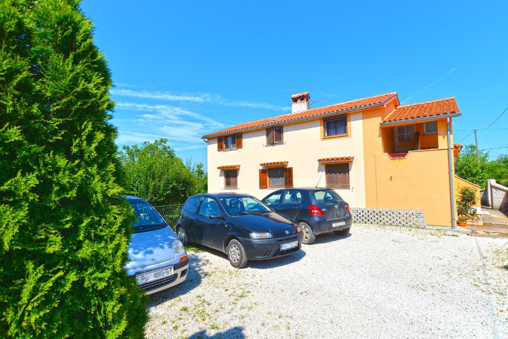 Apartment Marko 1890 — Hotel in Loborika