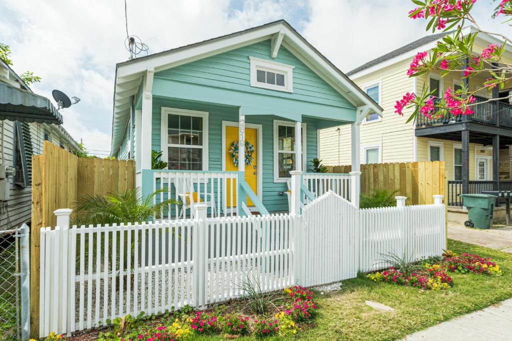 The Beachin' Bungalow photo