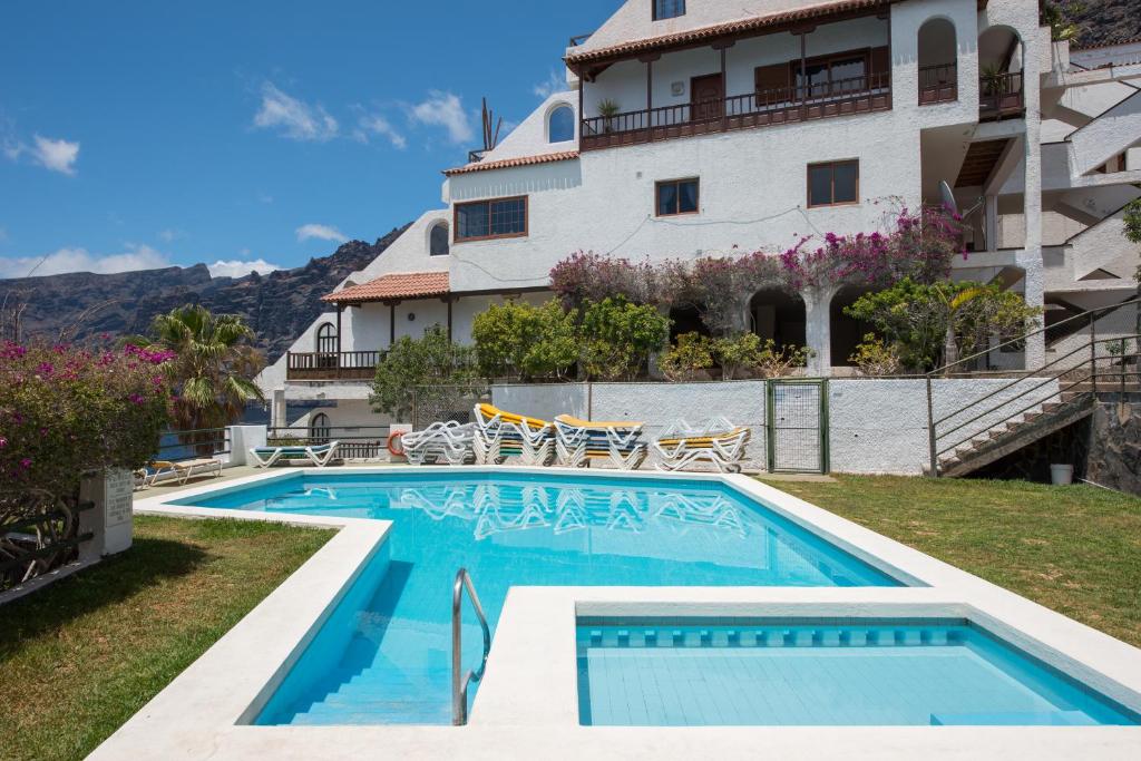 Los Gigantes Cliffs and Ocean view peaceful apartment photo
