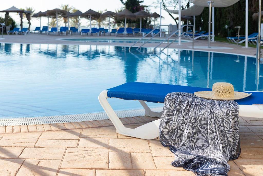 Hotel Palia La Roca — Swimming pool in Benalmadena, Andalusia