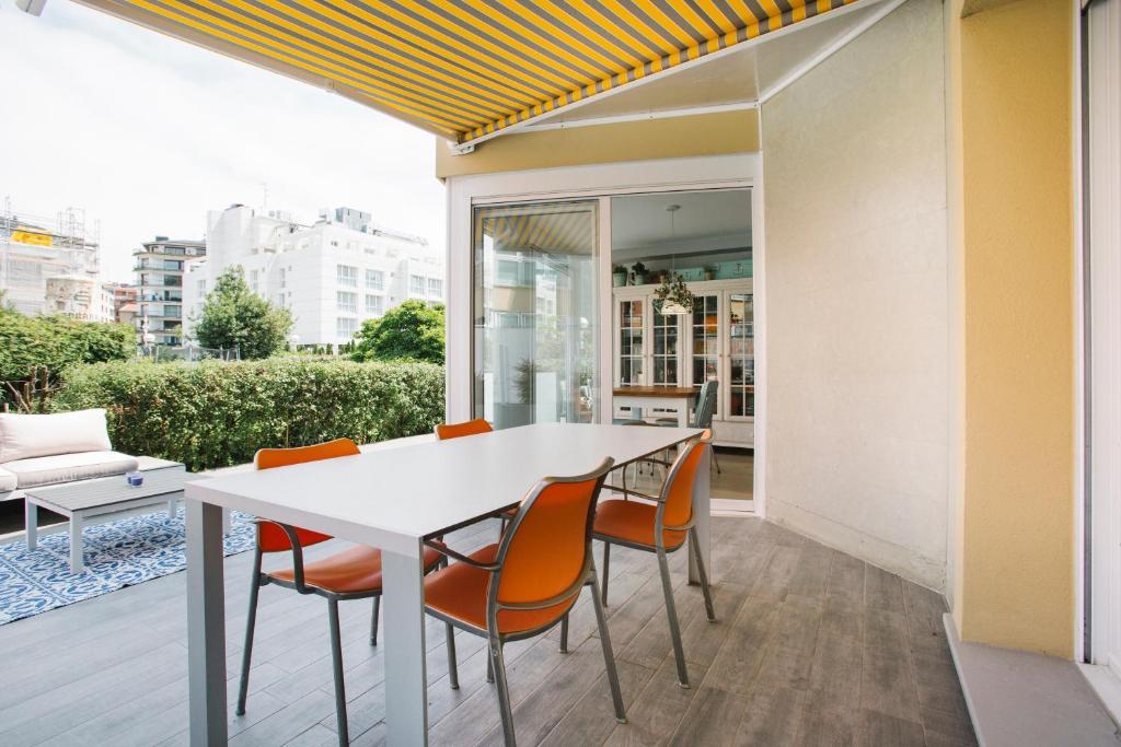 Ondarreta Villa Apartment - 1
