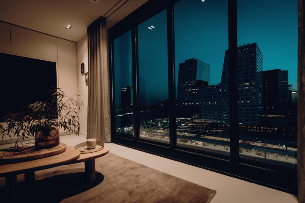 CREATIVE VALLEY NEST – Luxury Rooftop Apartments photo