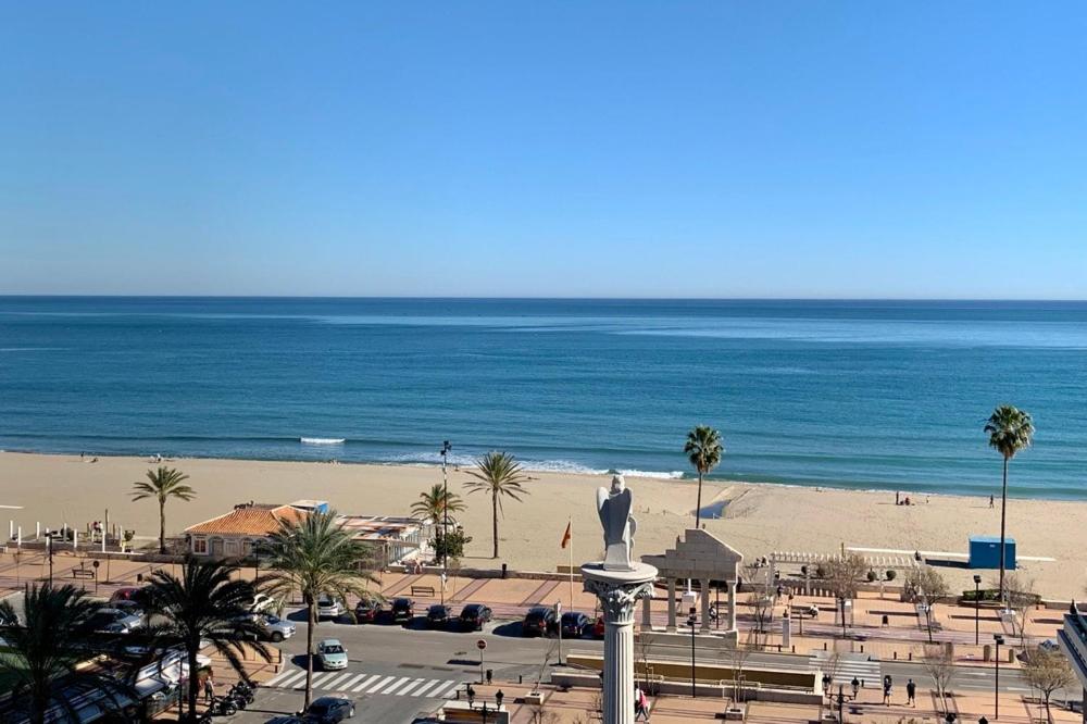 LUXURY PENTHOUSE, SEA VIEWS, 50m FROM THE BEACH! - 2