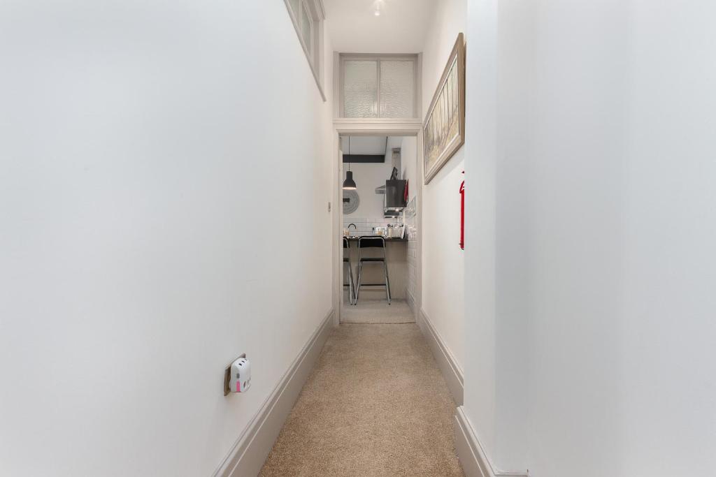Charles Alexander Short Stay - The Old Bank Apartments photo