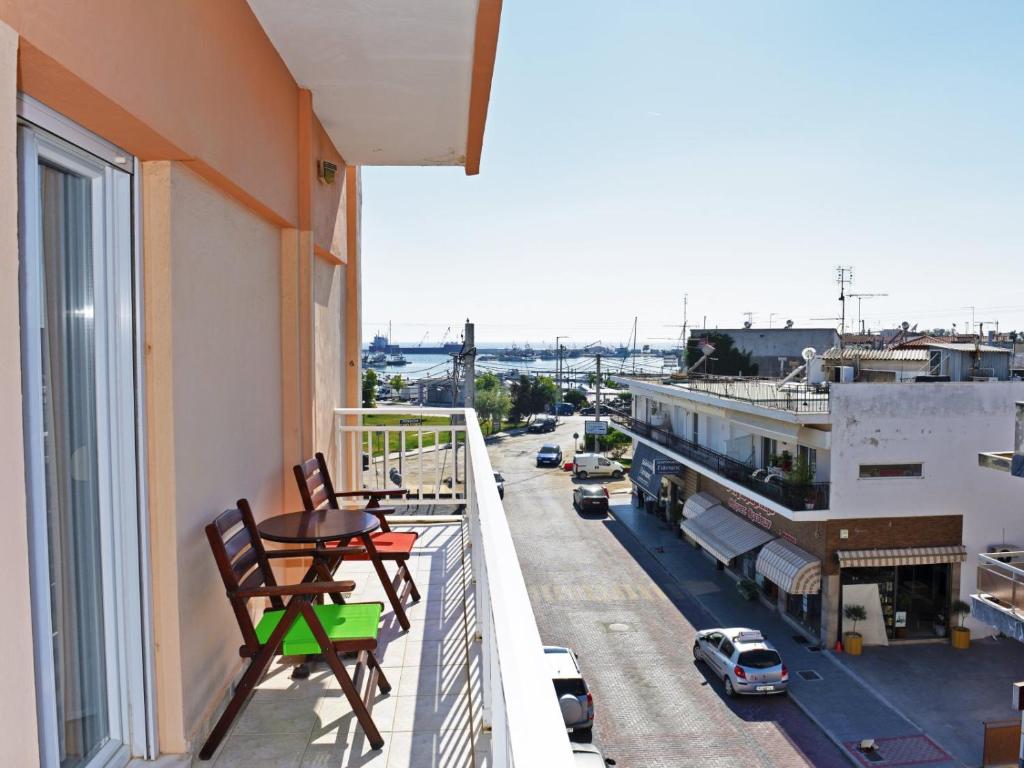 Kargi Limani Apartments by TravelPro Services Nea Moudania Halkidiki — Hotel in Chalkidiki