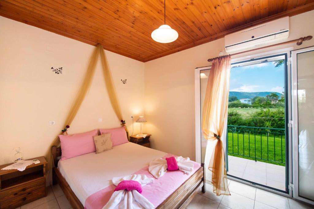 Studios Katopodi — Hotel in Lefkada