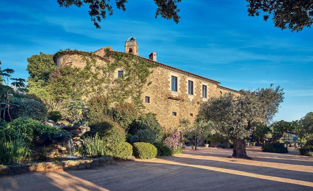 Castell d’Empordà photo
