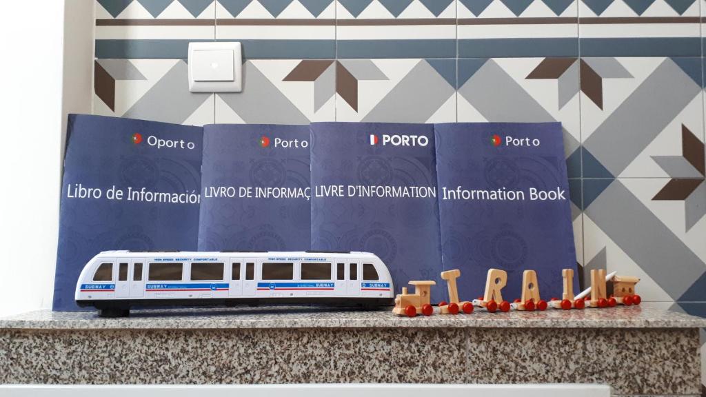 TMB (Train / Metro& Bus ) Oporto Station House photo