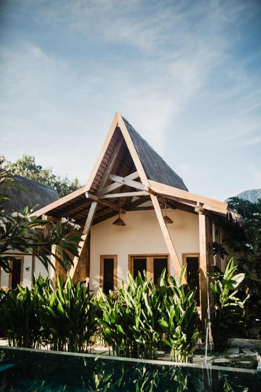 Kalyssa Beach Bungalows