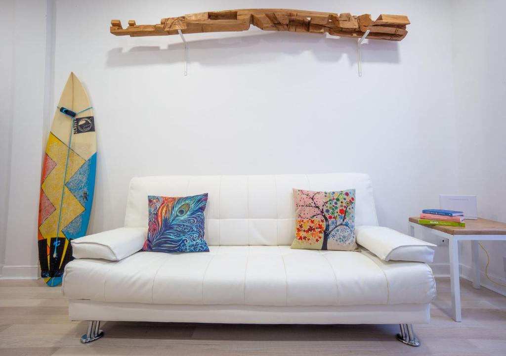 Sustraia - Local Rentss - 2