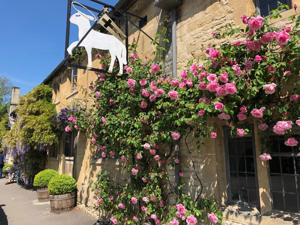 The Lamb Inn — Hotel in Burford
