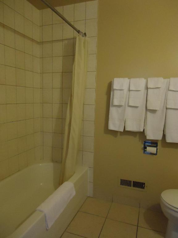 Kingsway Inn photo