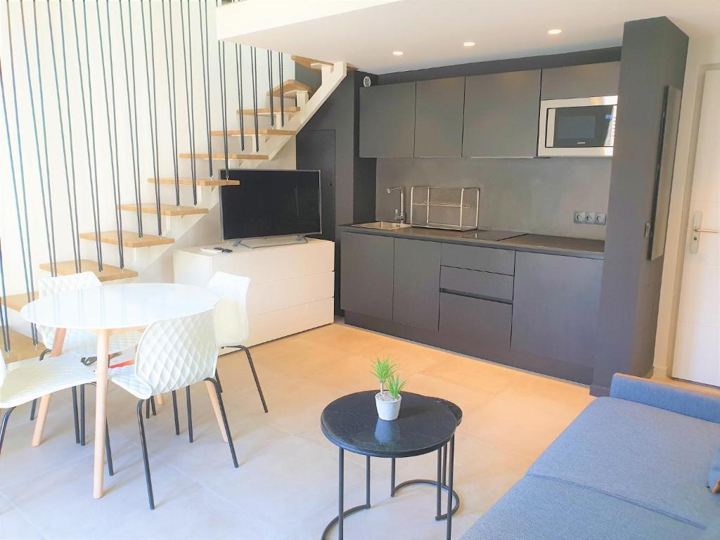 DUPLEX DERNIER ETAGE BALCON 507 - 2