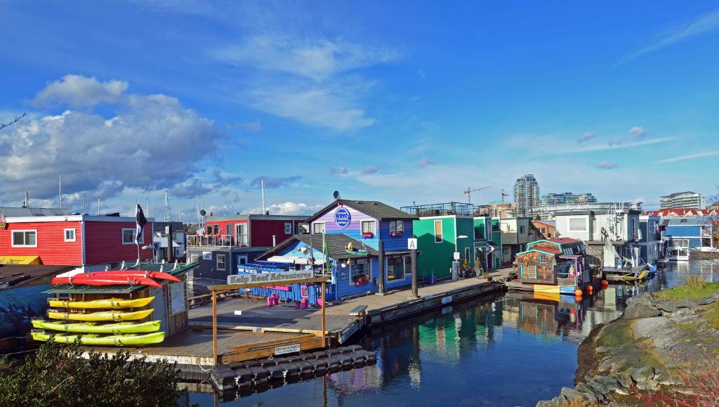 A Float Home B&B in Fisherman’s Wharf photo