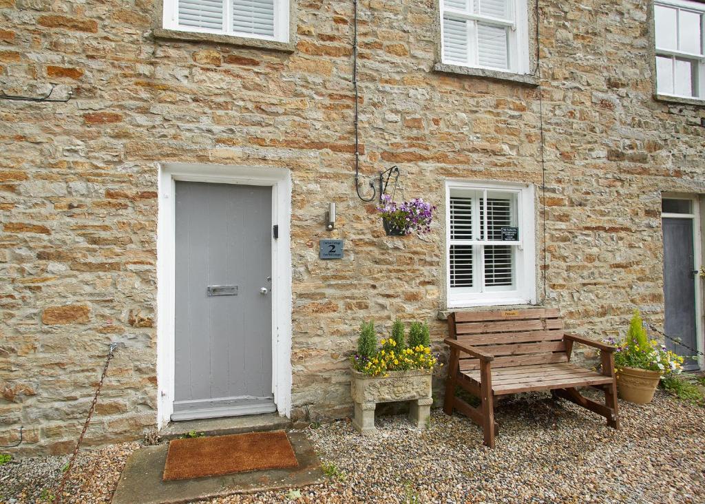 Host & Stay - Bumblebee Cottage photo