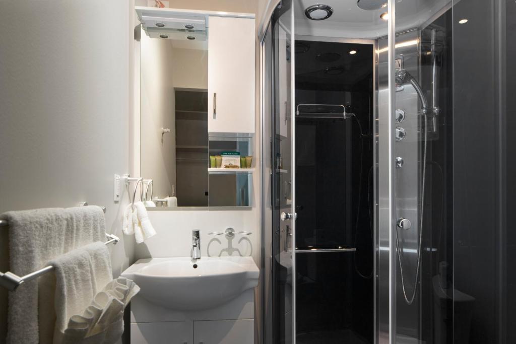 Micro Boutique Living Wolfville photo