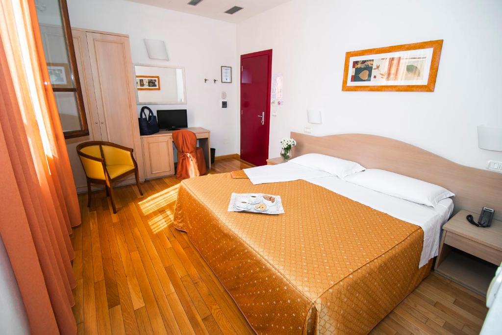 Hotel La Colonna - 2