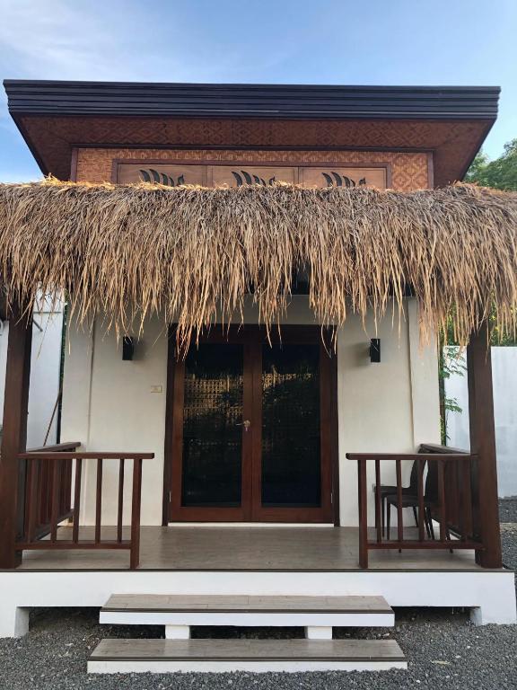 Alona Vikings Lodge photo