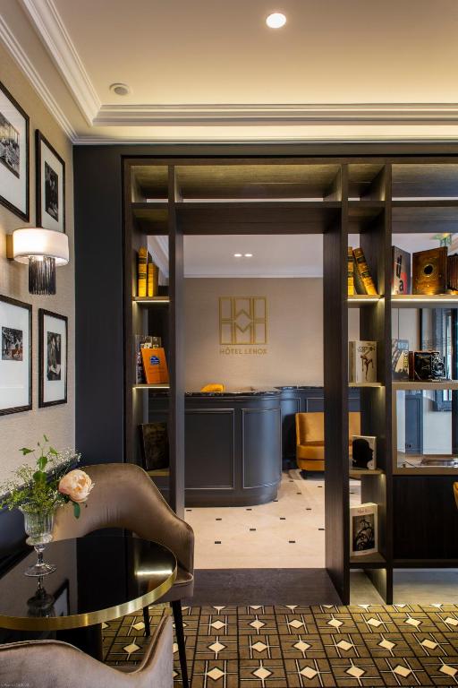 Hotel Lenox Montparnasse photo