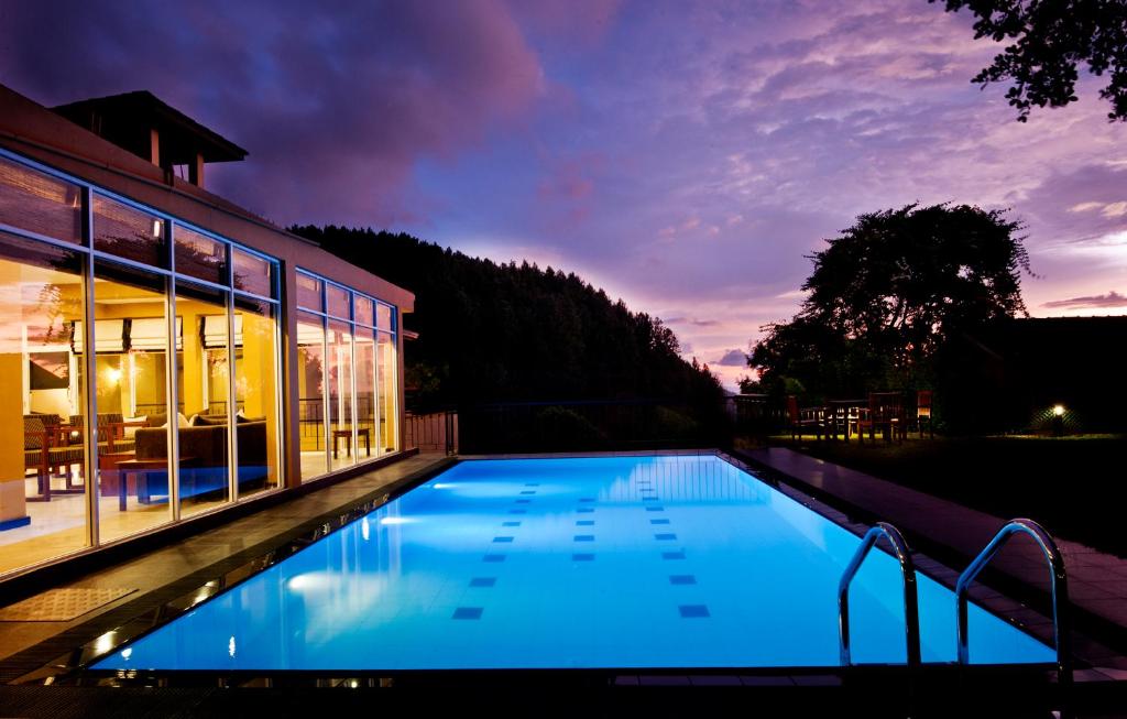 Melheim Kandy Hotel photo