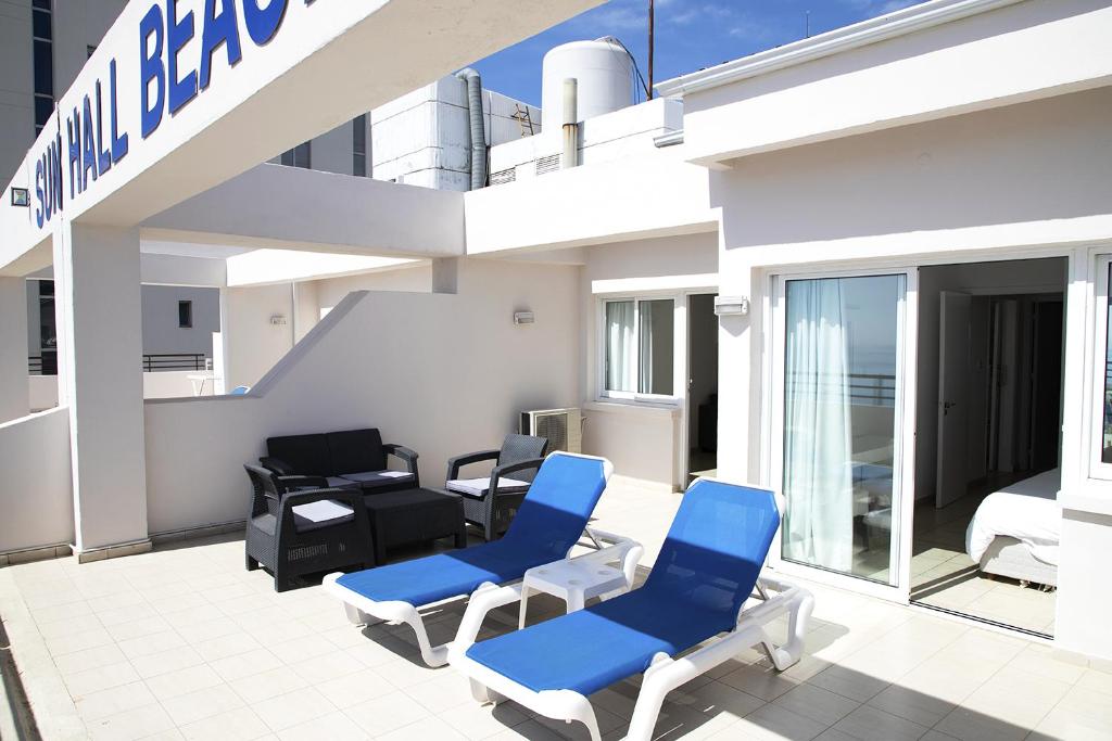 Sun Hall Beach Hotel Apartments photo