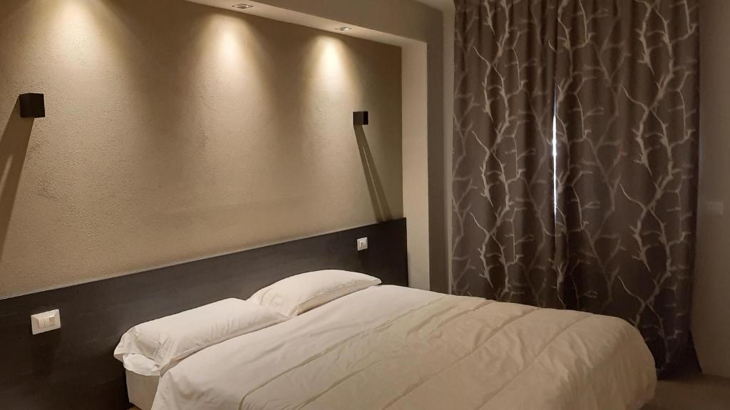 Astoria Living Apartments — Hotel in Bologna