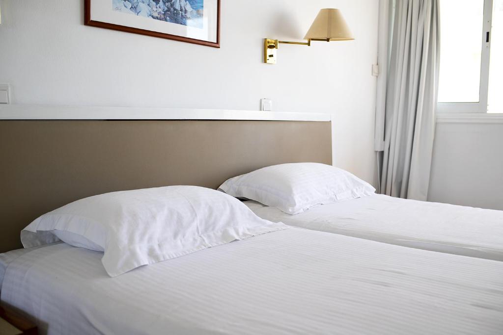 Sun Hall Beach Hotel Apartments photo