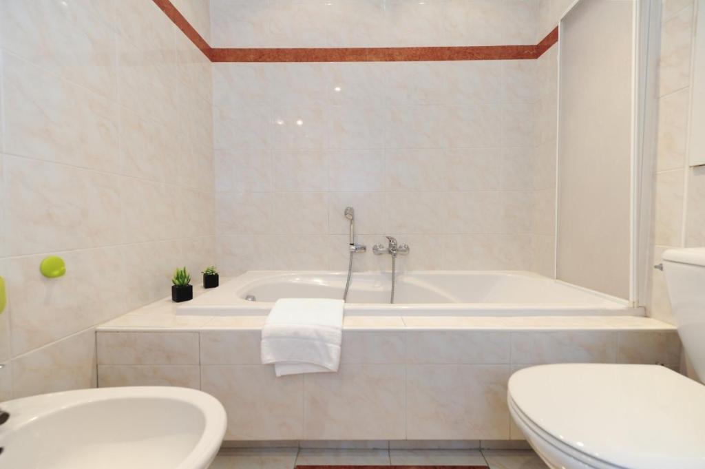 Le Savoy Palace - Five Stars Holiday House - 5