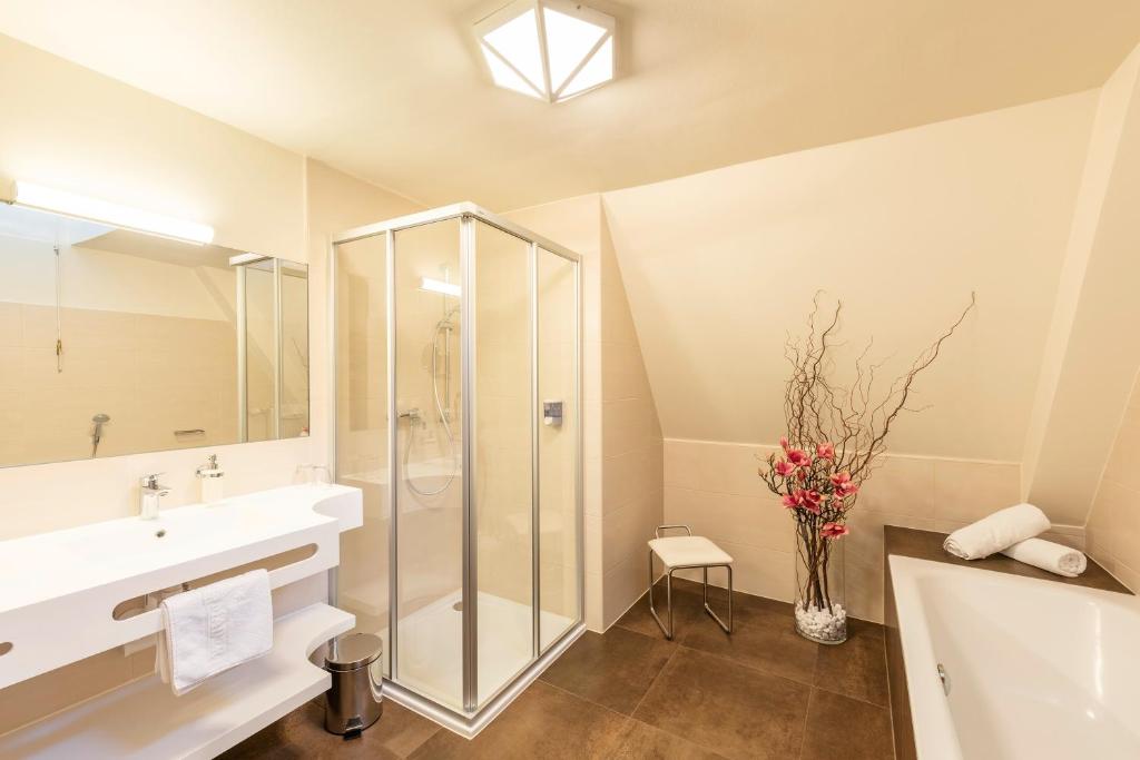 Hotel Mader photo