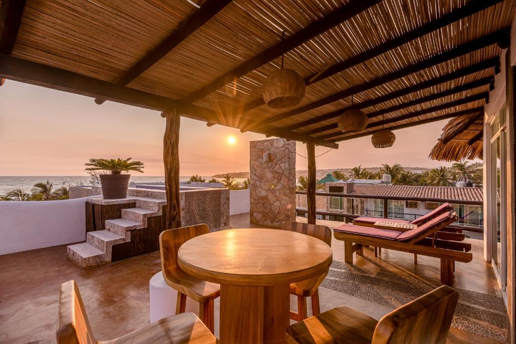 Hotel Rockaway Photo 28