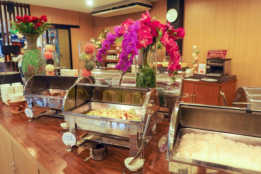 อาหารและเครื่องดื่ม