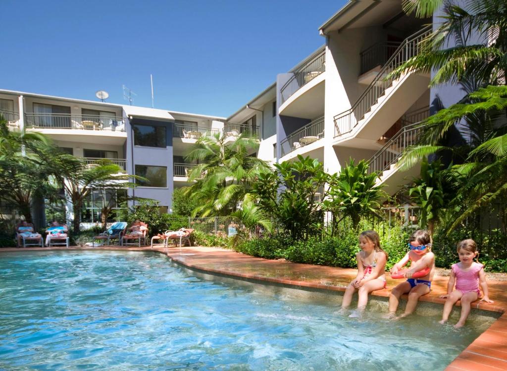 Flynns Beach Resort photo