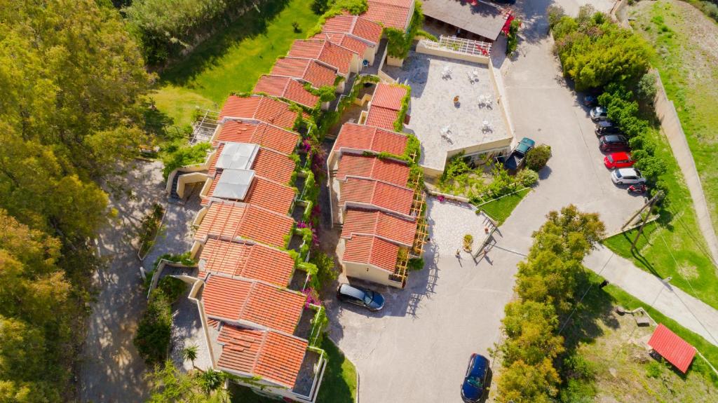 Panas Hotel — Hotel building in Pesádha, Ionian Islands