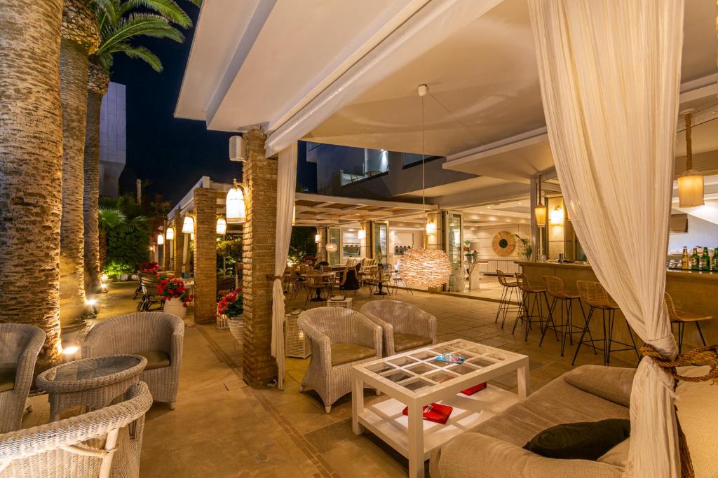 Drossia Palms Hotel and Nisos Beach Suites