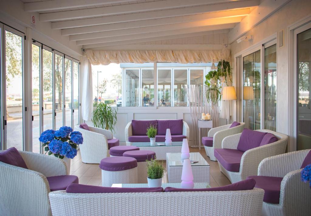 Hotel Lux - 5