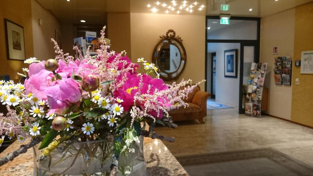 Central Hotel photo