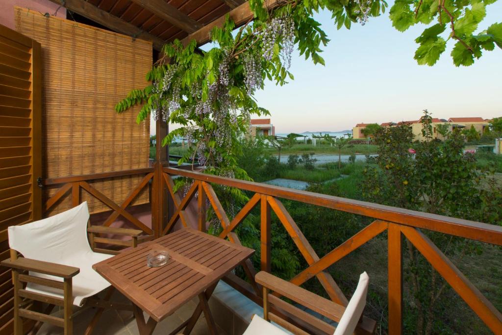 Functional house by the sea at Ierissos photo