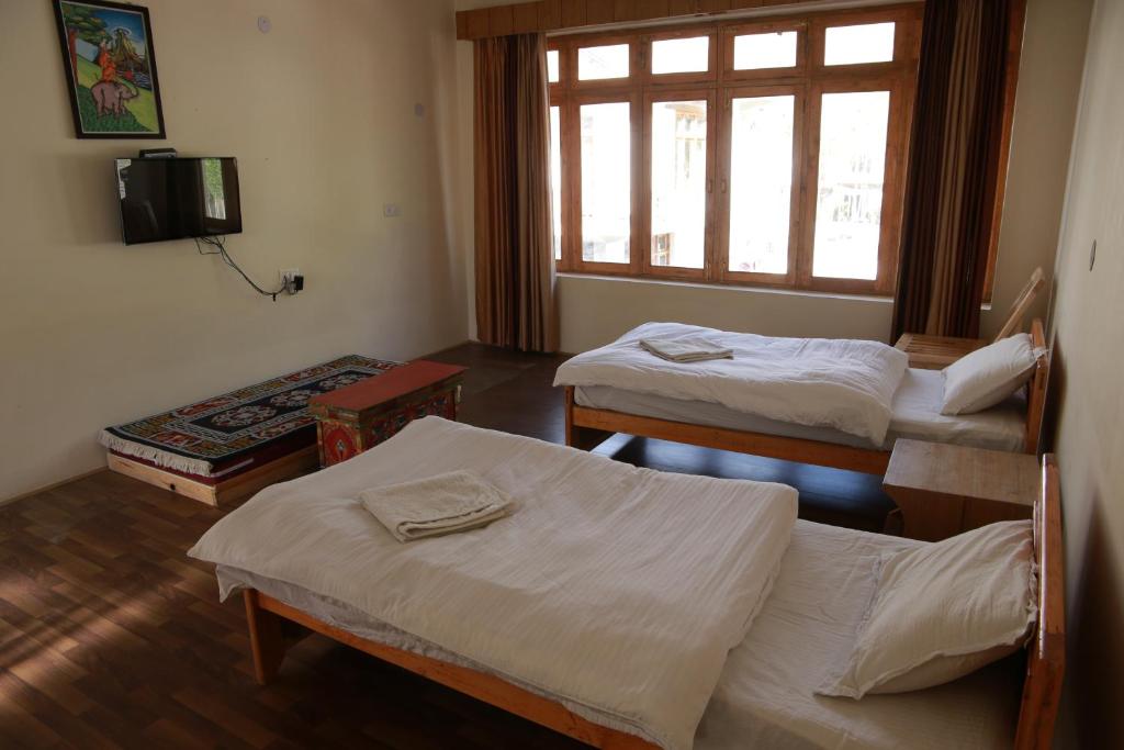 Smanla guest house photo