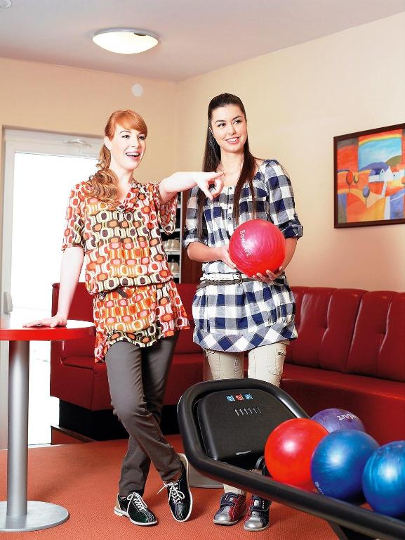 Bowling alley