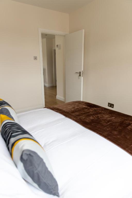 London Northwick Park Serviced Apartments by Riis Property photo
