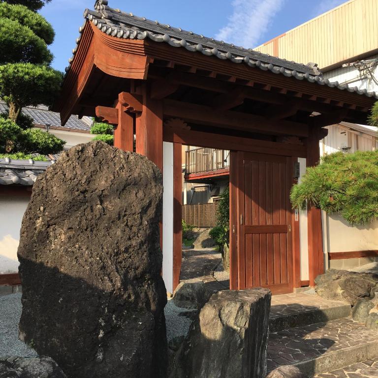 まるで一国一城の主 佐藤邸 photo
