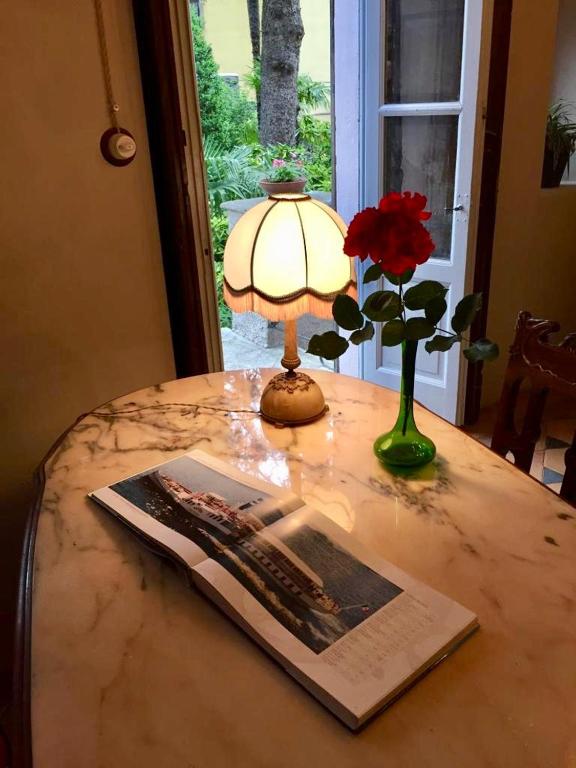 フロント・ロビー