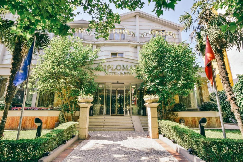 Diplomat Hotel & SPA photo