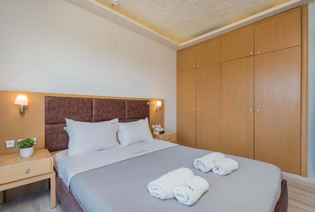 Crystal Beach Hotel — Hotel rooms in Kalamaki (Zakynthos), Ionian Islands