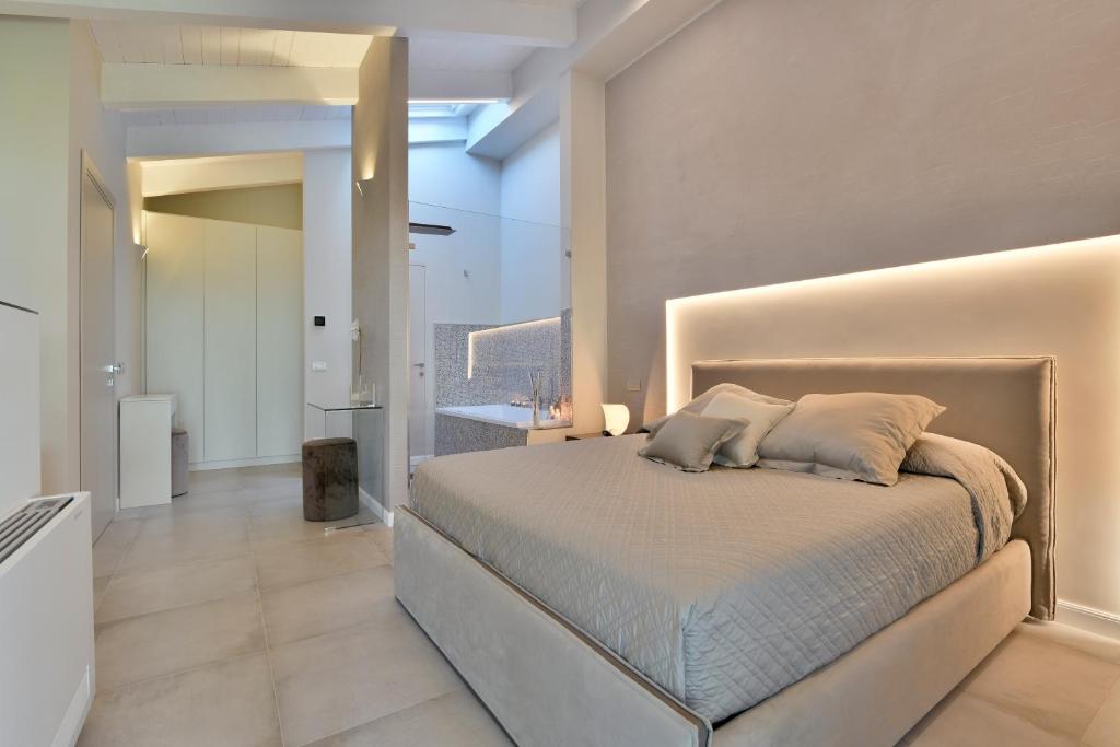Amnis suites photo