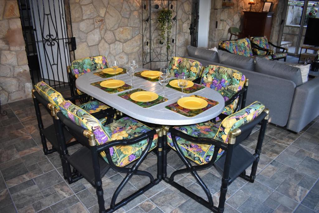VILLA GARDEN - 2