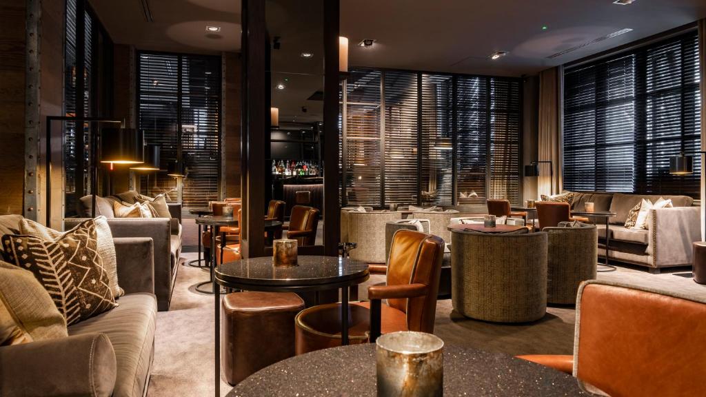 Bar/lounge